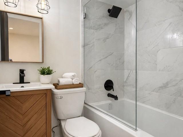 Apartment for rent in Parkdale, Toronto