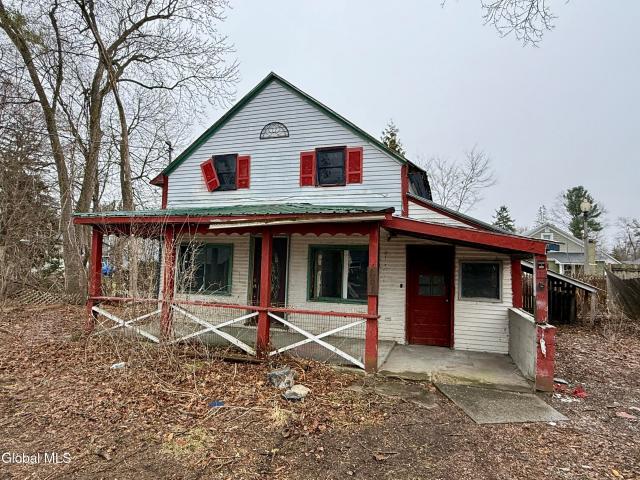 House for sale in Saratoga, New York