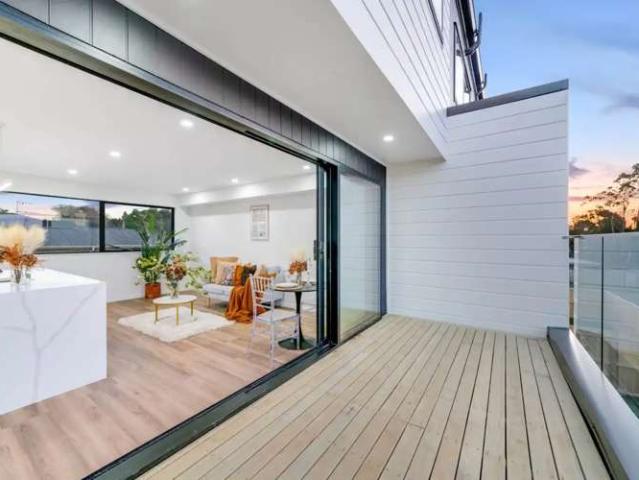 Townhouse for sale in Papatoetoe, Ōtara-Papatoetoe