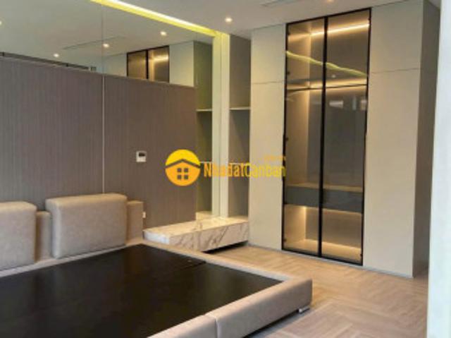 Nhà mặt phố bán
