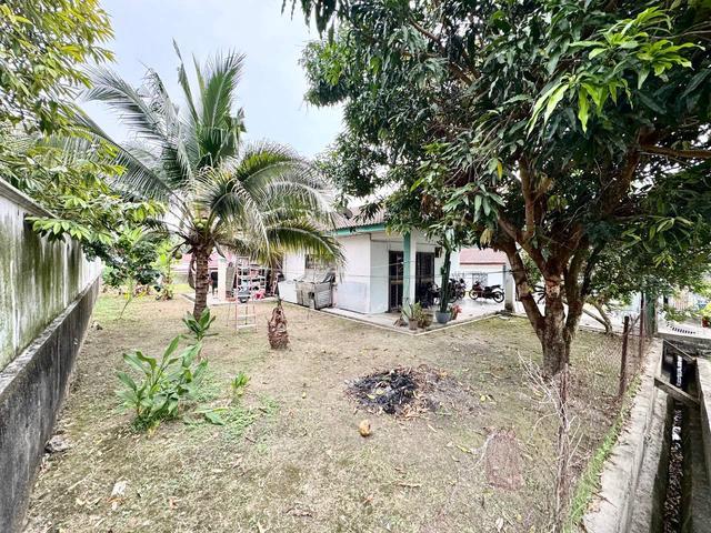 Bungalow for sale in Petaling, Subang Jaya