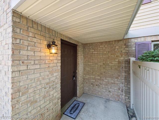 Condo for sale in South Lyon, Michigan