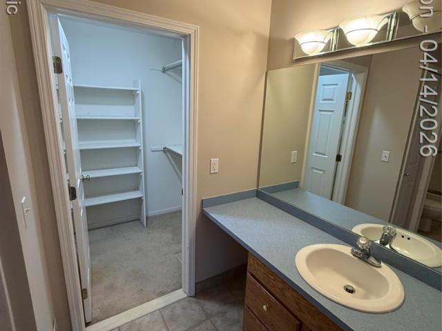 Condo for sale in South Lyon, Michigan