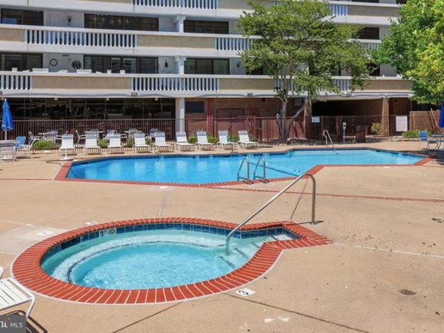 Condo for sale in Virginia
