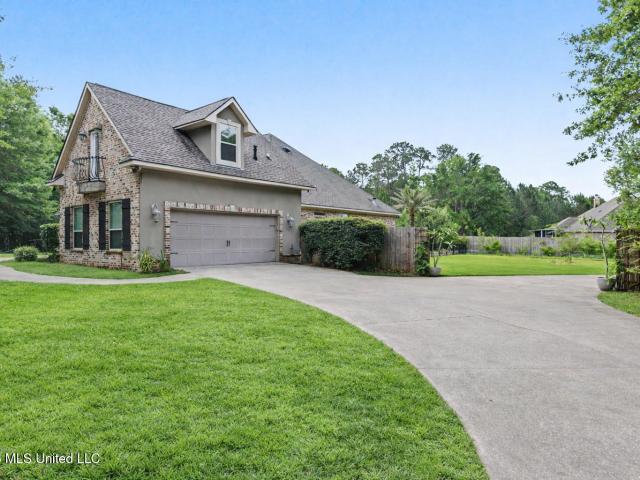 House for sale in Ocean Springs, Mississippi