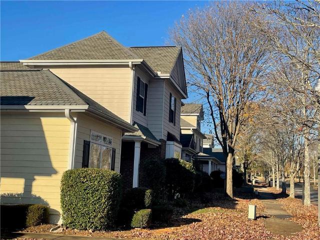 House for sale in Red Oak, Georgia