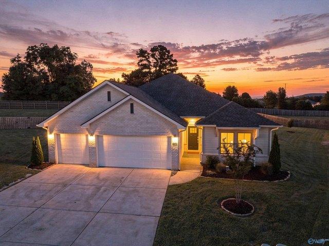House for sale in Owens Cross Roads, Alabama