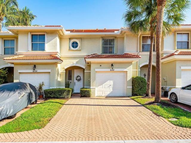Townhouse for sale in Riviera Beach, Florida