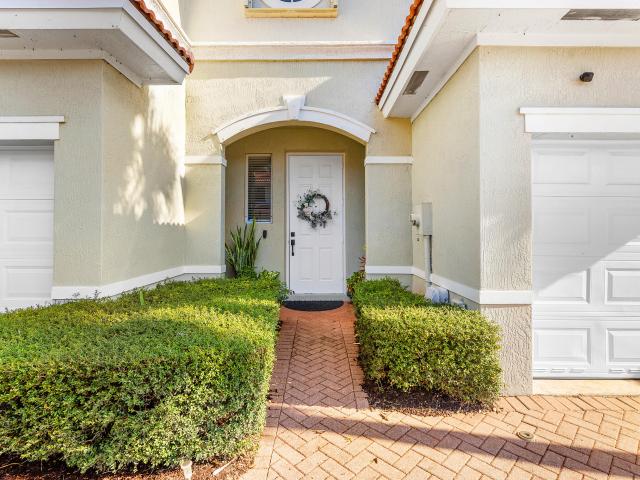 Townhouse for sale in Riviera Beach, Florida