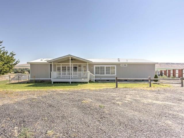 House for sale in Benton City, Washington