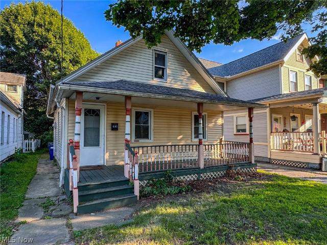 House for sale in Detroit - Shoreway, Cleveland