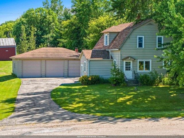 House for sale in Luxemburg, Wisconsin
