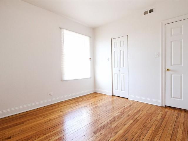 Apartment for rent in Chicago, Cook County