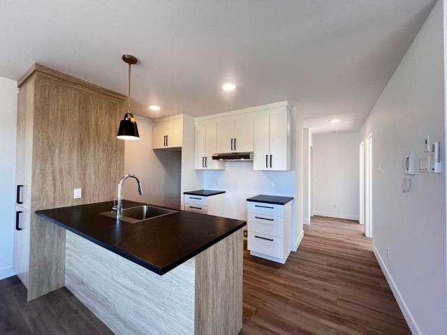 Apartment for rent in Faubourg-des-Tuyaux, Saint-Jean-de-l'Île-d'Orléans