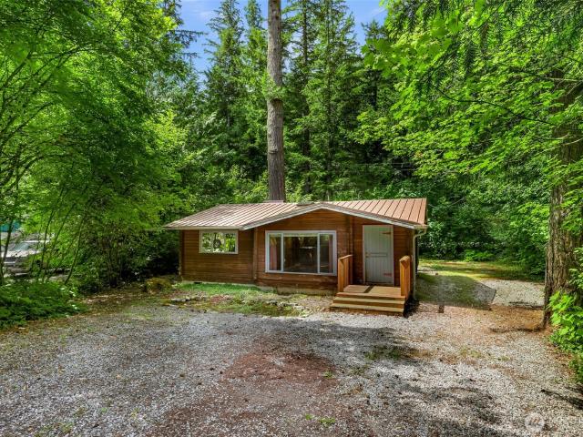 House for sale in Deming, Washington