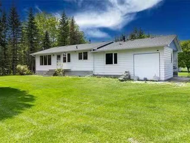 House for sale in Springfield, Manitoba