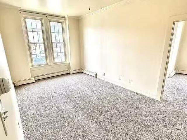 Condo for rent in York