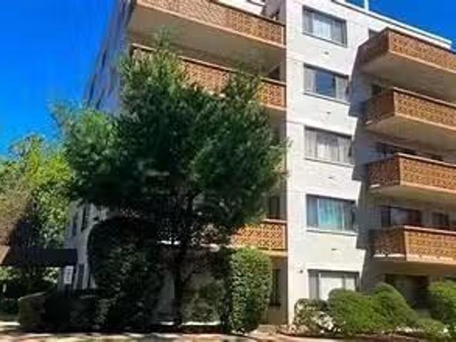 Condo for rent in Fort Lee