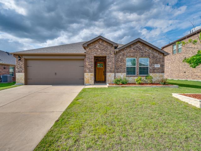 House for rent in Aubrey