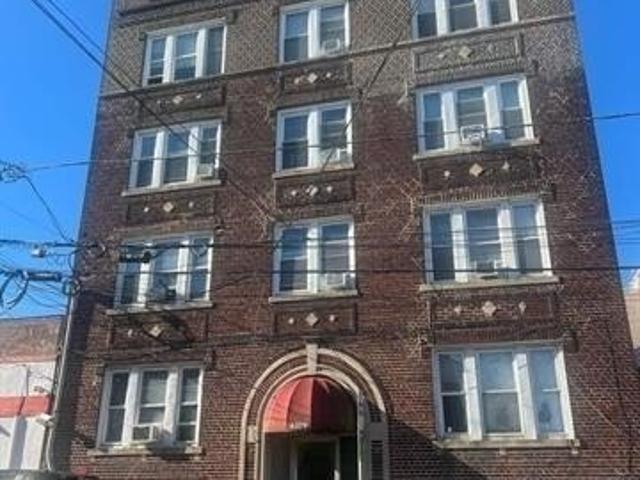 Condo for sale in Hudson, New Jersey