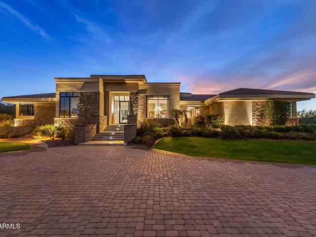 House for sale in Paradise Valley, Arizona