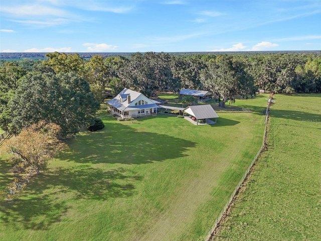 House for sale in Fort White, Florida