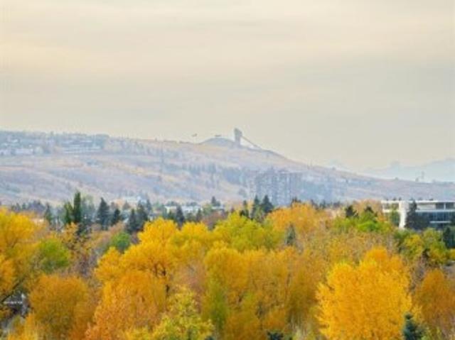 Condo for sale in Downtown West End, Calgary