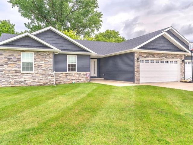 House for sale in Demotte, Indiana