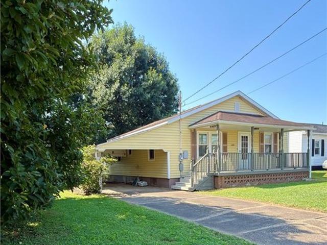 House for sale in Vienna, West Virginia