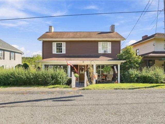 House for sale in Vanderbilt, Fayette County