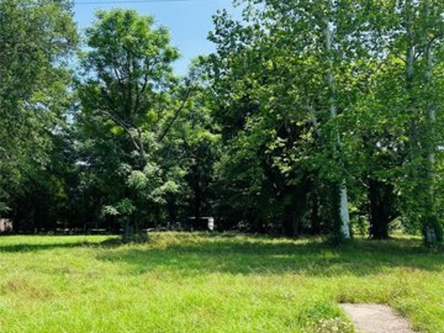 Land for sale in Henderson, Texas