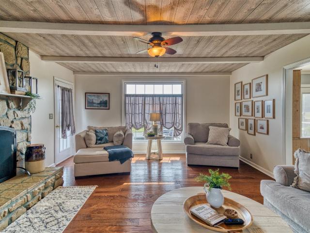 House for sale in Simpson, Kentucky