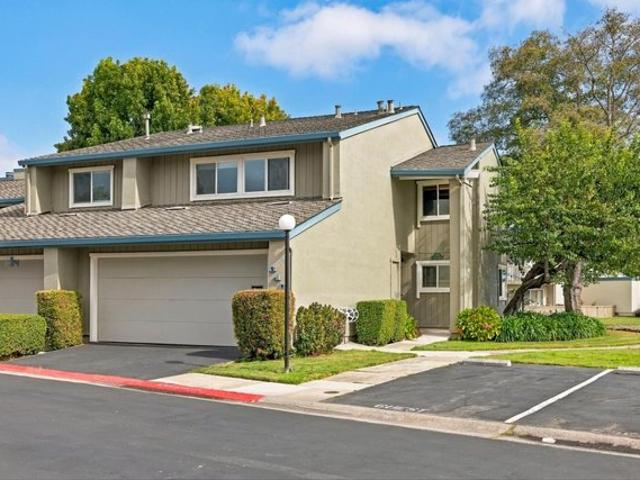Townhouse for sale in San Mateo, California
