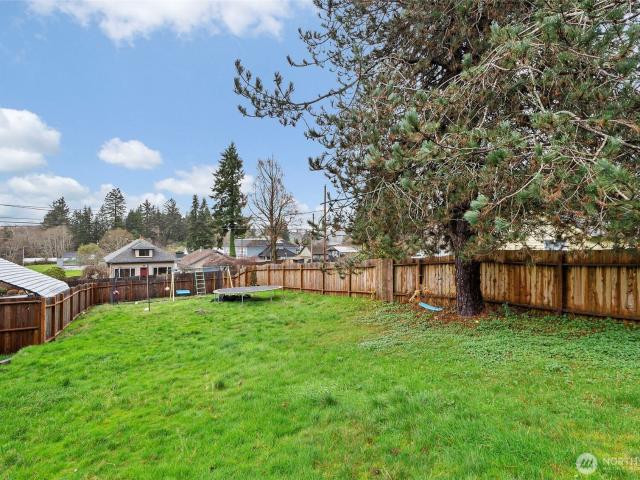 House for sale in Riverview, Raymond