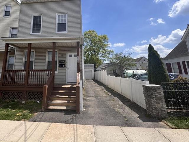 House for sale in Perth Amboy, New Jersey