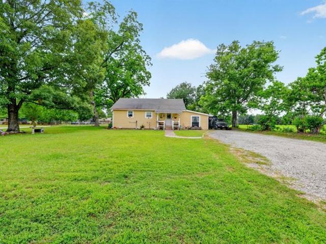 House for sale in Edgewood, Texas