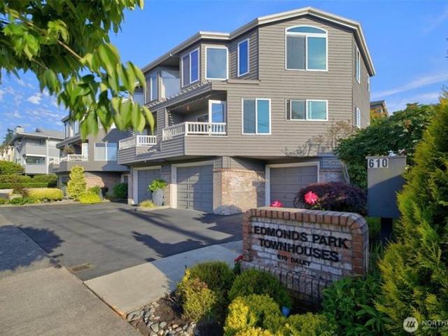 Townhouse for sale in Edmonds, Washington