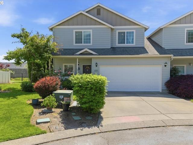 Townhouse for sale in Oregonia