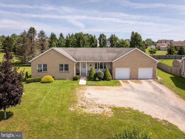 House for sale in Garrett, Maryland