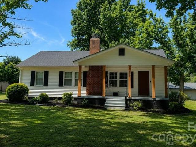 House for sale in Cherryville, North Carolina