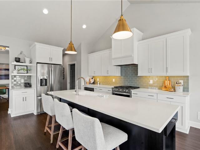 Townhouse for sale in Victor