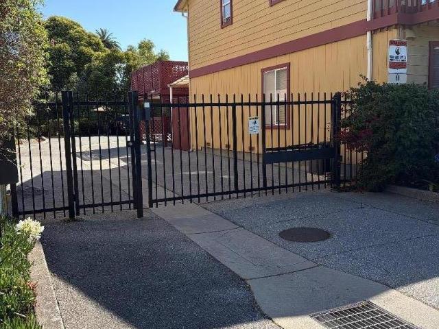 Townhouse for sale in San Mateo, California