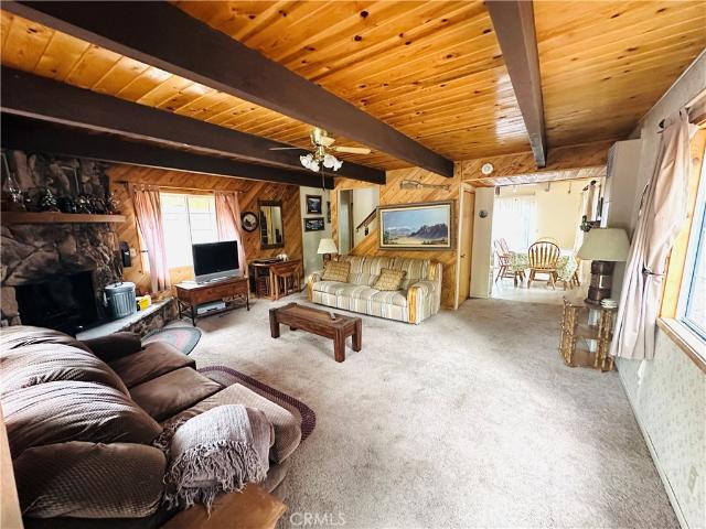 House for sale in Sugarloaf, California