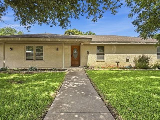 House for sale in Hamilton, Texas