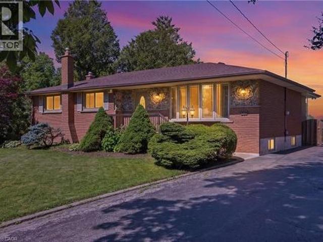 House for sale in Ancaster, Ontario