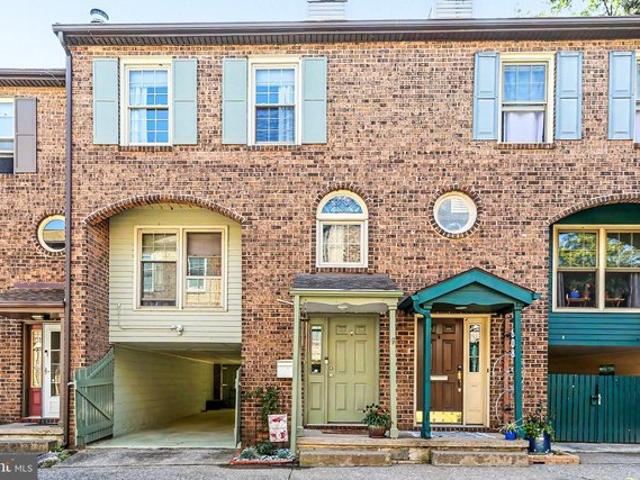 Townhouse for sale in Harrisburg, Pennsylvania
