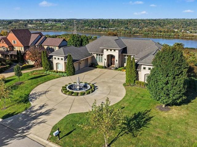 House for sale in Hebron, Boone County