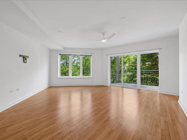 Condo for sale in Deerfield, Illinois