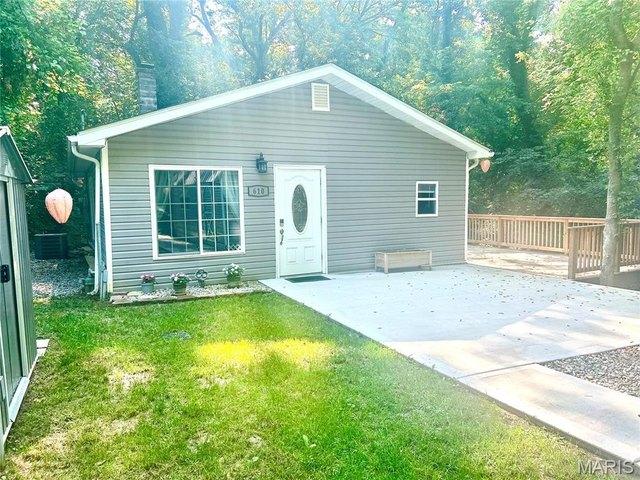 House for sale in Fairview Heights, Illinois