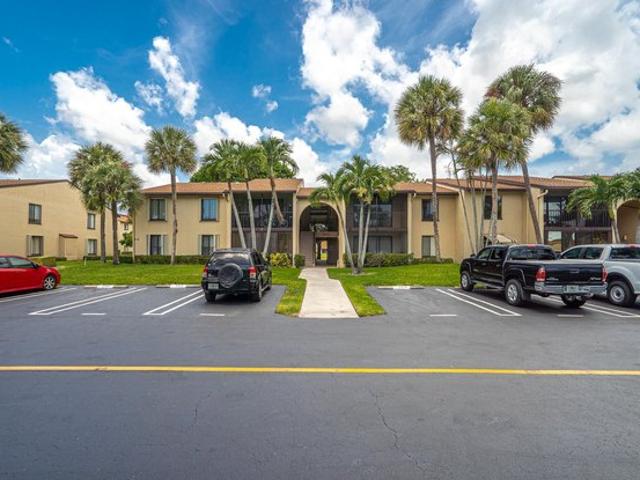 Condo for sale in Greenacres, Florida